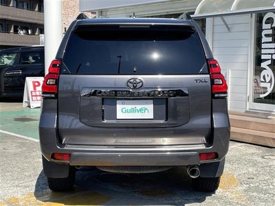 TOYOTA LAND CRUISER PRADO - 8