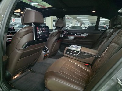BMW 7 SERIES - 9