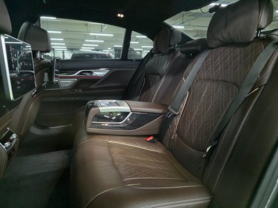 BMW 7 SERIES - 10