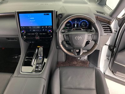 TOYOTA ALPHARD - 2