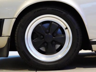 1984 Porsche 911 thumbnail 47