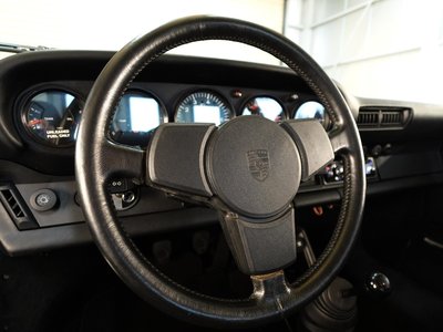 1984 Porsche 911 thumbnail 26