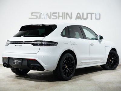 2022 Porsche MACAN — фото 2