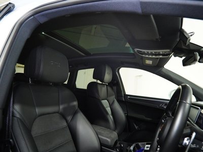 صورة مصغرة 14 لـ 2022 Porsche MACAN