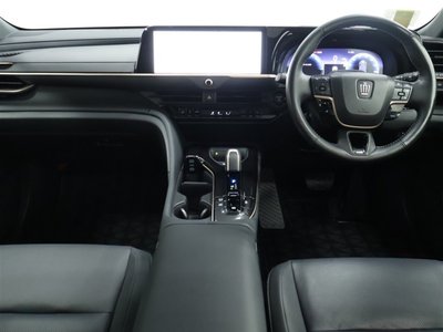 TOYOTA CROWN SPORT - 9