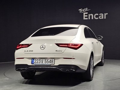 MERCEDES-BENZ CLA - 4