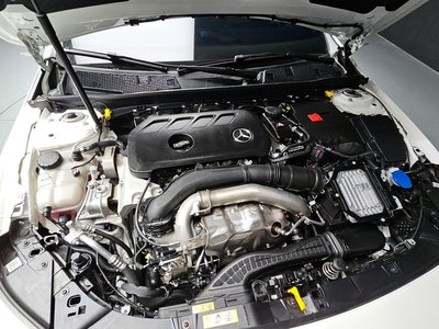 MERCEDES-BENZ CLA - 7