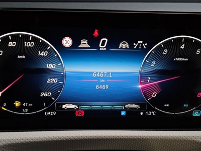 MERCEDES-BENZ CLA - 8