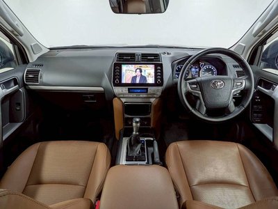 صورة مصغرة 103 لـ 2022 Toyota LAND CRUISER PRADO
