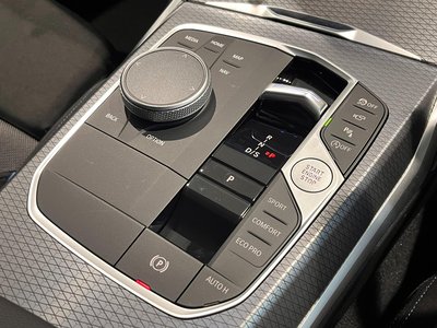 2025 BMW 3 SERIES — миниатюра 32