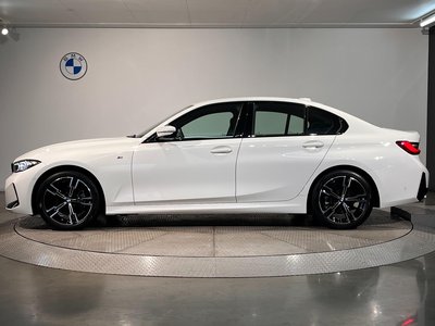 2025 BMW 3 SERIES photo 6