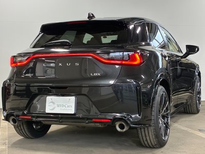 LEXUS LBX - 6