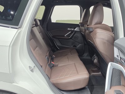 2025 BMW X1 缩略图 17