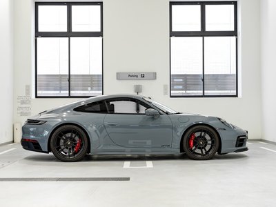 PORSCHE 911 - 6