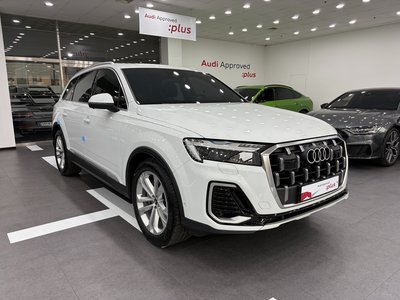 AUDI Q7 - 1