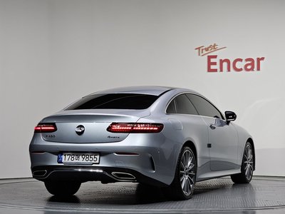 MERCEDES-BENZ E-CLASS - 3