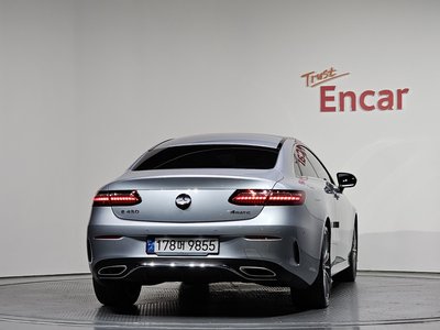 MERCEDES-BENZ E-CLASS - 4