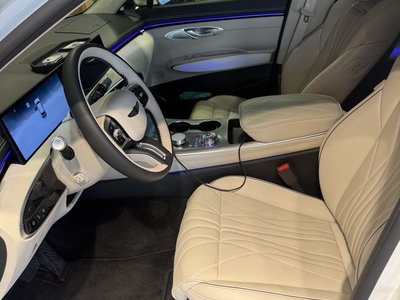 2026 Genesis GV70 — миниатюра 11