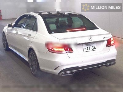 MERCEDES-BENZ E-CLASS AMG - 2