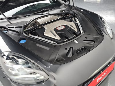 PORSCHE PANAMERA - 7