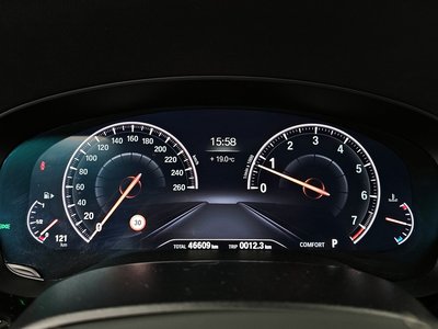 BMW 5 SERIES - 8