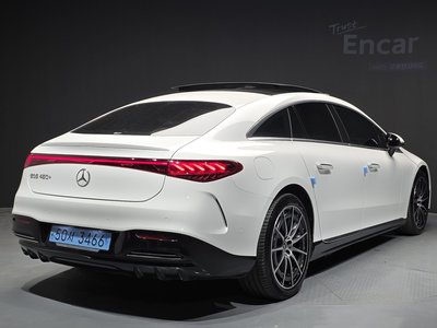 MERCEDES-BENZ EQS - 5