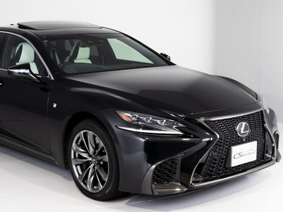 LEXUS LS - 6