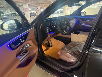 MERCEDES-BENZ E-CLASS - 10