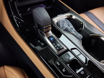 صورة مصغرة 12 لـ 2025 Lexus NX