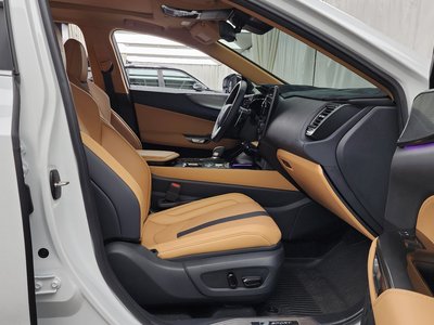 صورة مصغرة 17 لـ 2025 Lexus NX