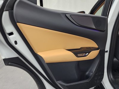 صورة مصغرة 15 لـ 2025 Lexus NX