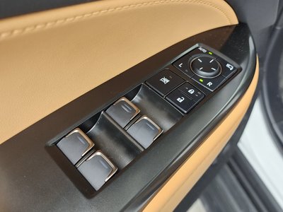 صورة مصغرة 30 لـ 2025 Lexus NX
