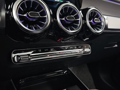 2022 Mercedes-BENZ GLB 缩略图 32