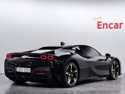 FERRARI SF90 STRADALE - 4
