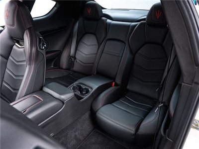 صورة مصغرة 28 لـ 2016 Maserati GRANTURISMO
