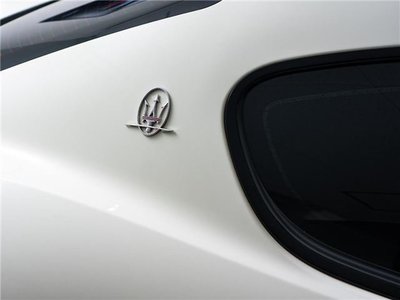 صورة مصغرة 21 لـ 2016 Maserati GRANTURISMO