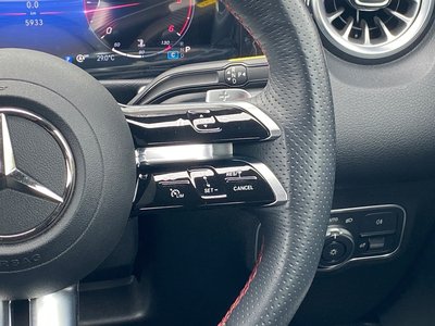 2025 Mercedes-BENZ GLB thumbnail 31