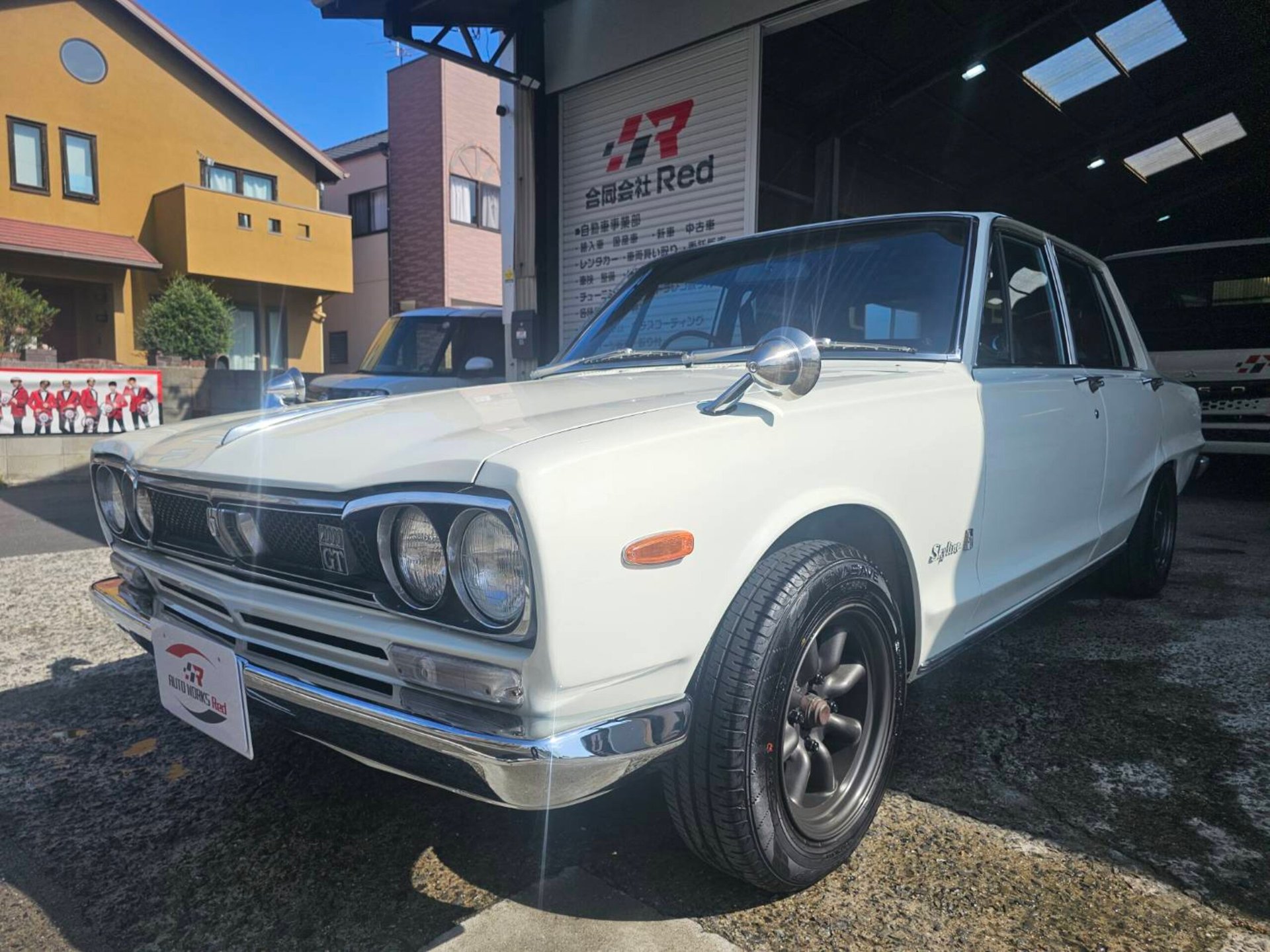 NISSAN SKYLINE - View 1