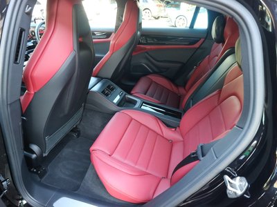 PORSCHE PANAMERA - 10