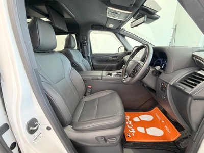 2025 Toyota ALPHARD — фото 4