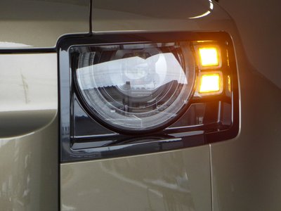 2022 LAND Rover DEFENDER photo 9