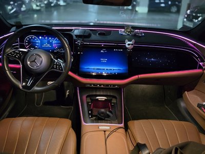 MERCEDES-BENZ E-CLASS - 4
