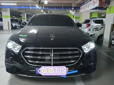 MERCEDES-BENZ E-CLASS - 2