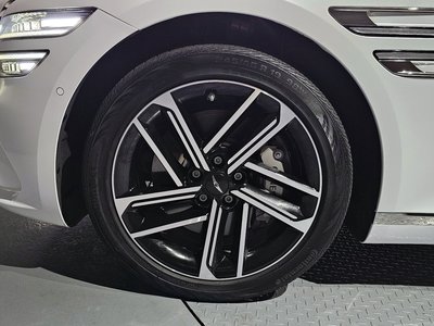 GENESIS G80 (RG3) - 6