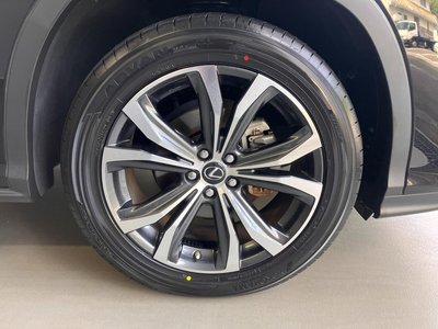 LEXUS RX - 9
