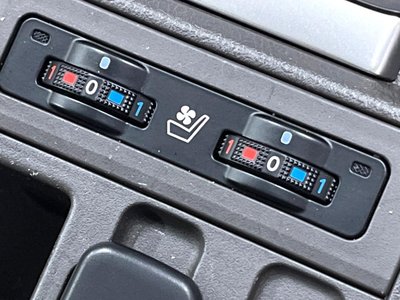 TOYOTA LAND CRUISER PRADO - 6