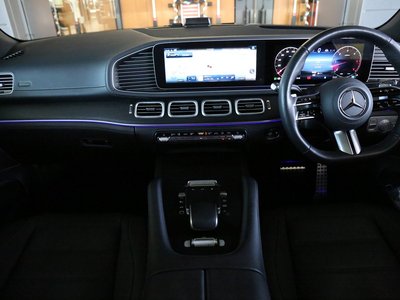 MERCEDES-BENZ GLS - 10