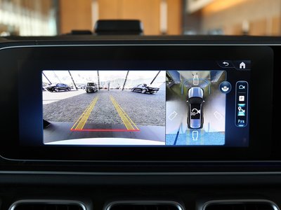 2025 Mercedes-BENZ GLS — миниатюра 24