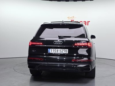 AUDI Q7 - 3