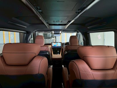 TOYOTA VELLFIRE - 8